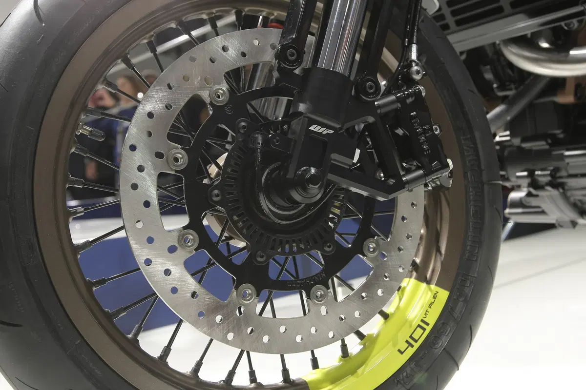 Husqvarna concept 401 Svartpilen (9)