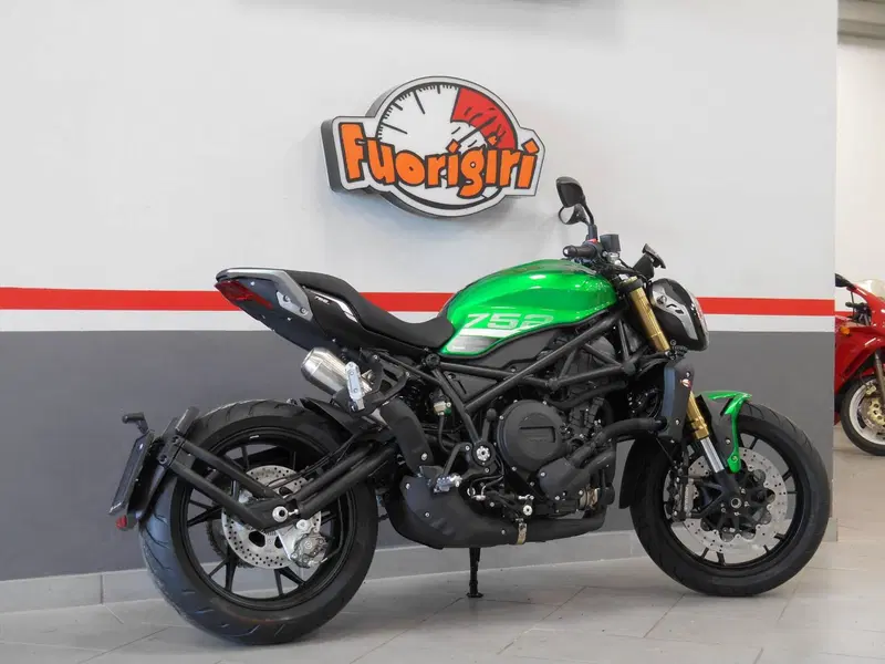 Benelli 752 S (2022 - 25) (2)