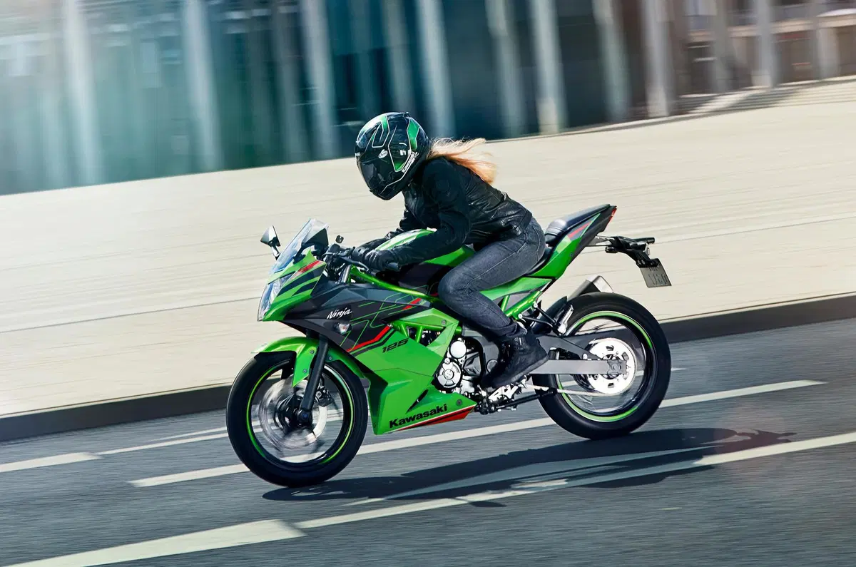 Nuove colorazioni per le Kawasaki 125: scopriamo quali sono (5)