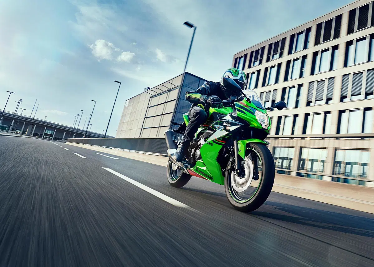 Nuove colorazioni per le Kawasaki 125: scopriamo quali sono (6)