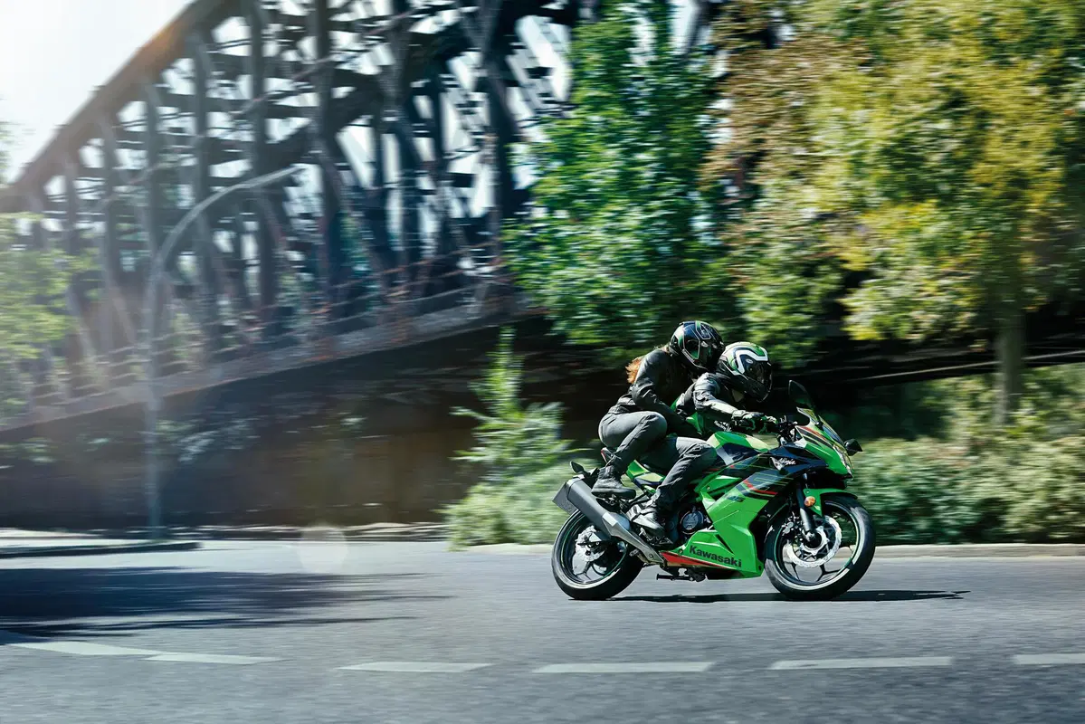 Nuove colorazioni per le Kawasaki 125: scopriamo quali sono (7)