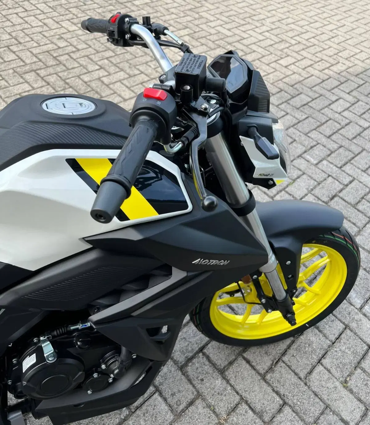 Motron Motorcycles Nomad 125 (2022 - 26) (5)