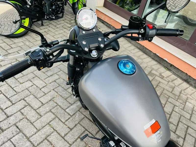 Motron Motorcycles Revolver 125 (2021 - 26) (4)
