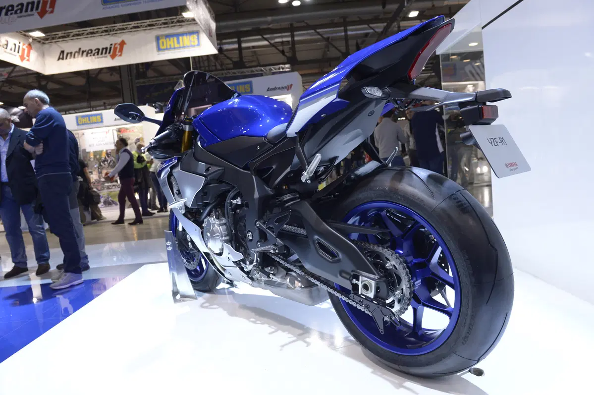 Yamaha YZF-R1 2015 (37)