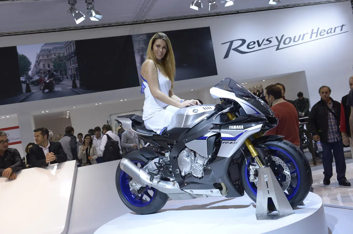 Yamaha YZF-R1 2015 (38)