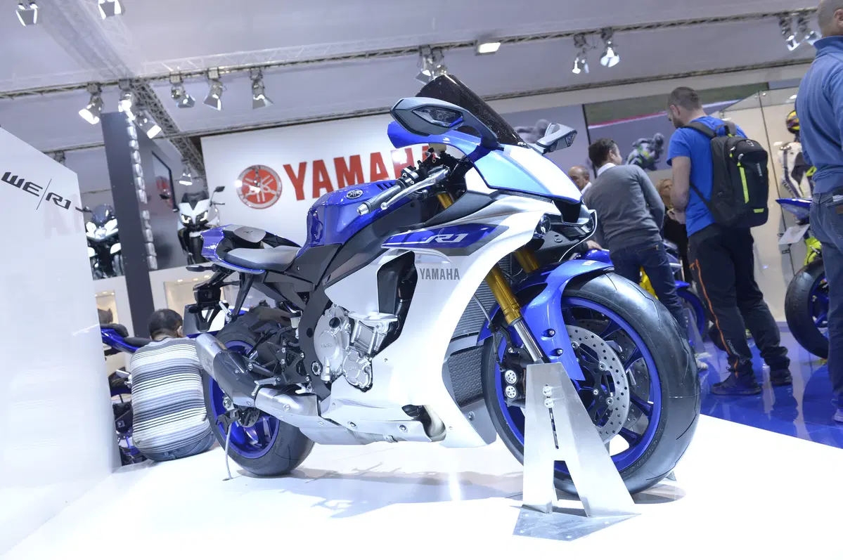 Yamaha YZF-R1 2015 (40)