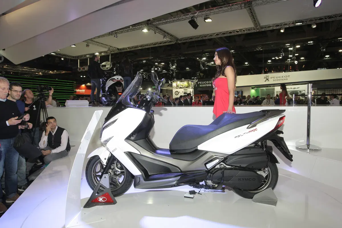 Kymco Agility Maxi 300 (2)