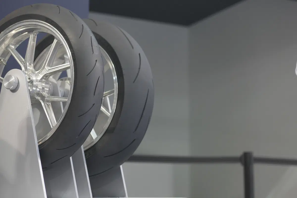 Metzeler Racetec RR (4)
