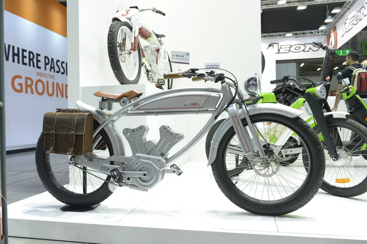Overbikes presenta a EICMA tre nuovi modelli (7)