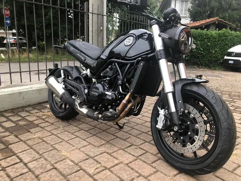 Benelli Leoncino 500 (2021 - 25)