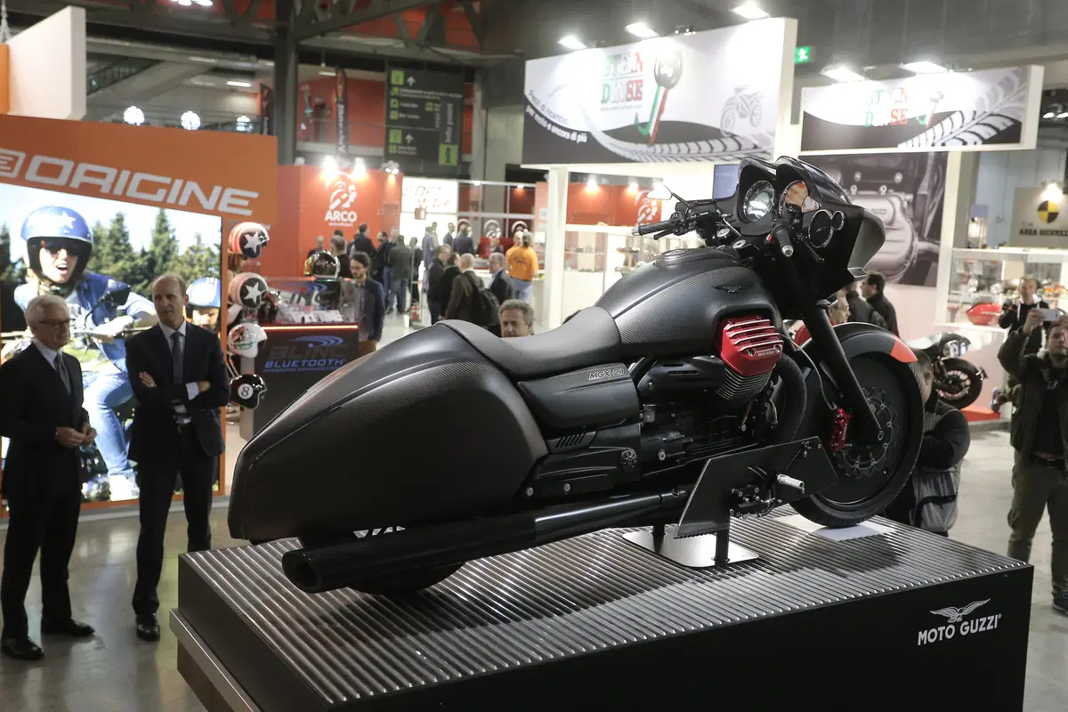 Moto Guzzi MGX21 (7)