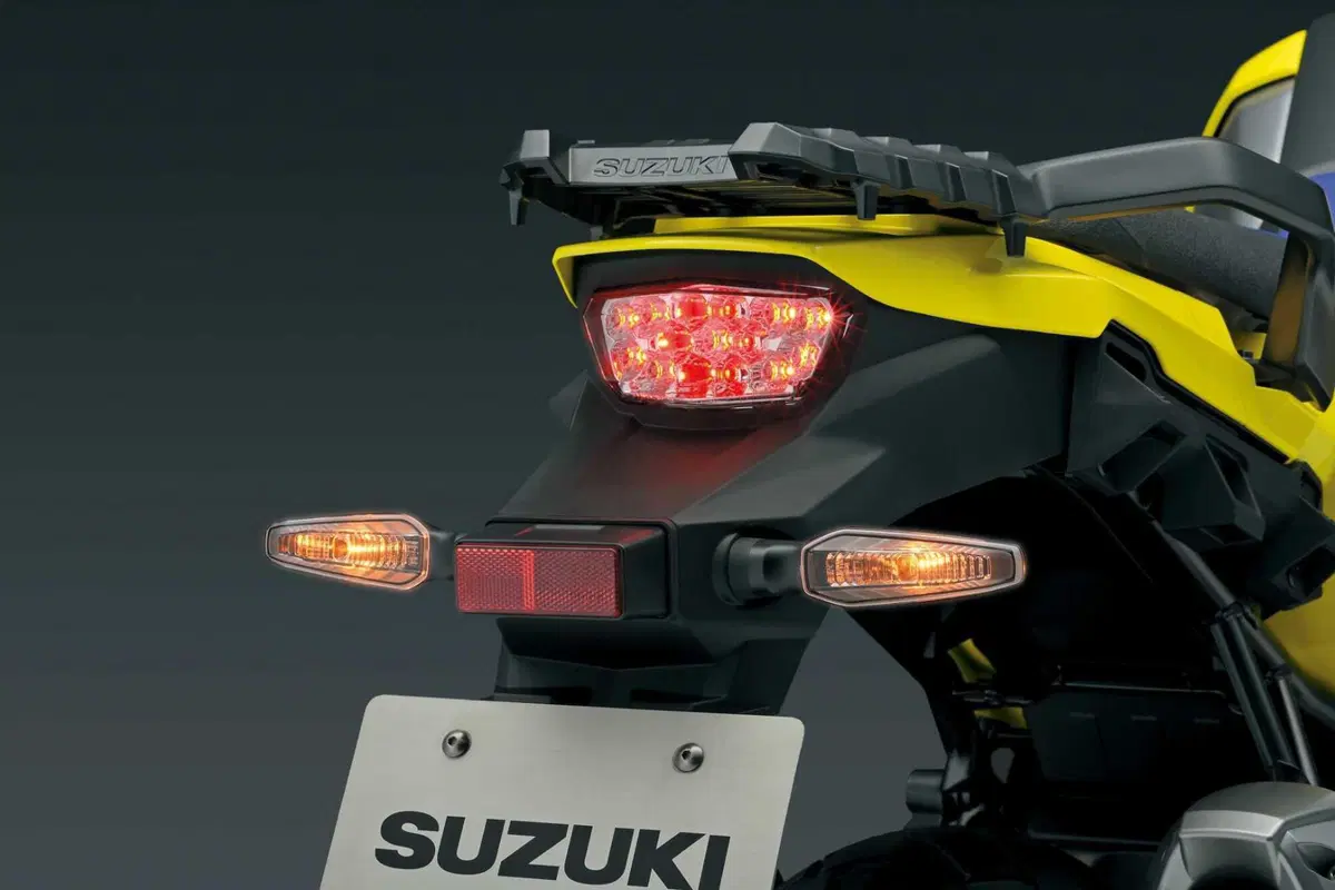 Ecco come la Suzuki V-Strom 1050 - finalmente - si sdoppia (25)
