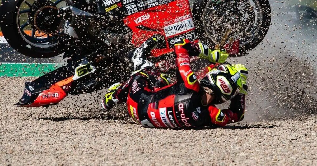 SBK 2022. GP di Francia a Magny Cours. Zambenedetti: &ldquo;La manovra di Rea &egrave; stata intenzionale&rdquo;