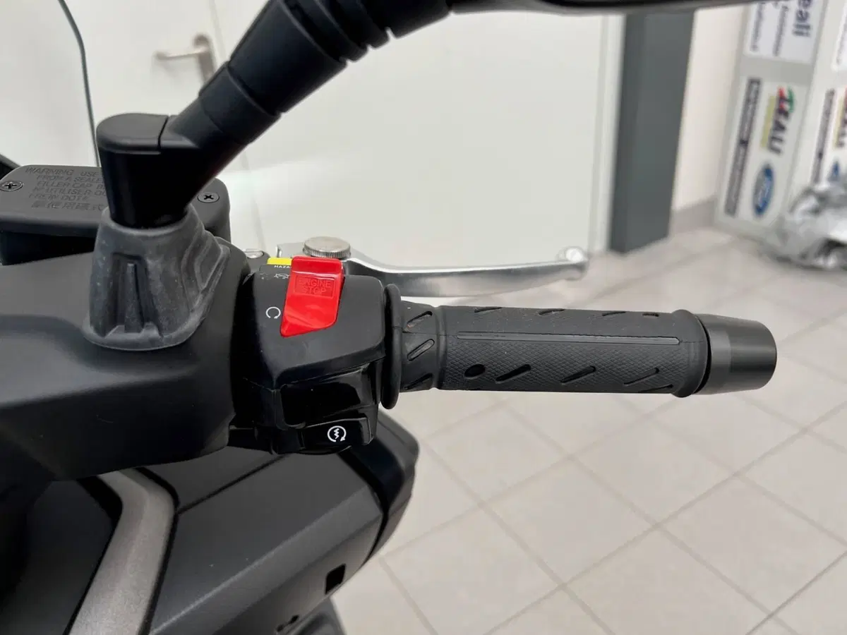 Kymco X-Town 300i (2025 - 26) (16)