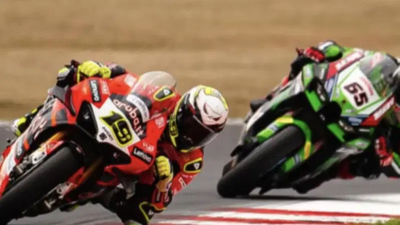 SBK 2022. GP di Francia, le pagelle di Magny Cours: che voto date al "pasticcio" di Rea?