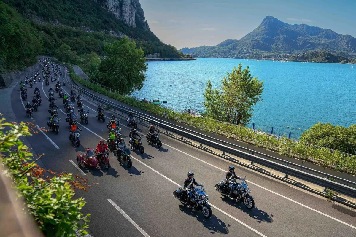 A Mandello per Moto Guzzi c'era anche la star di Hollywood! L'avete riconosciuta? (5)