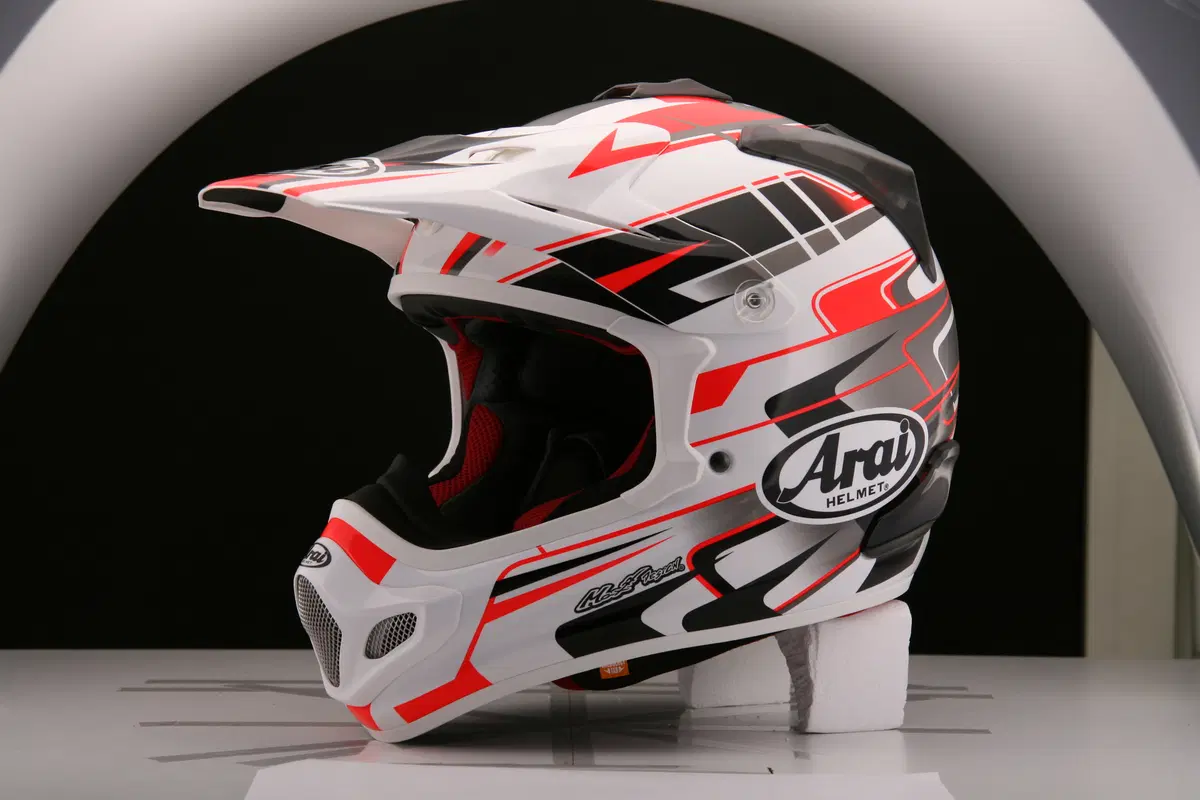 Le novità Arai a EICMA 2014 (4)