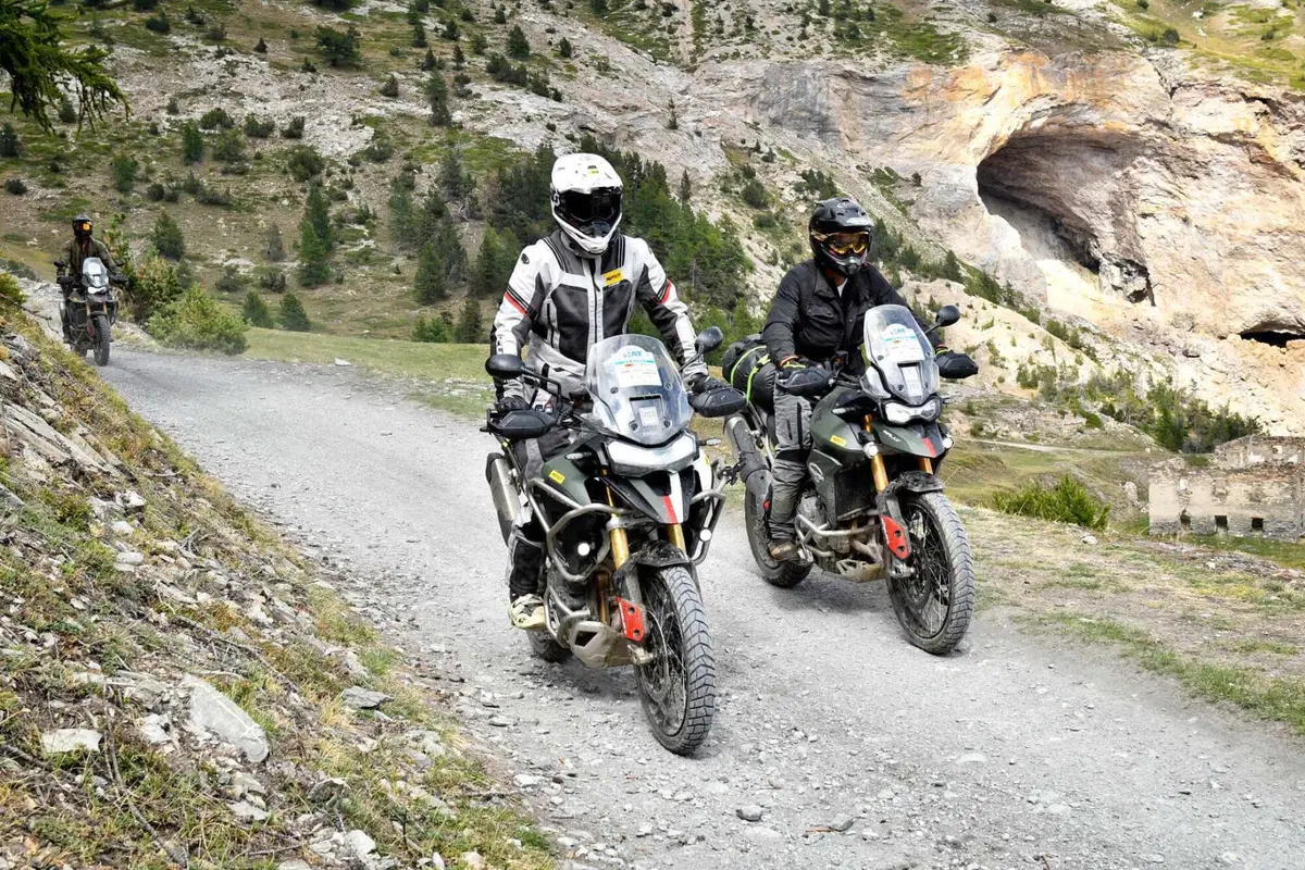 HAT 2022 Sanremo Sestriere: 580km NO STOP in 24h con le Tiger. Buio, freddo, alta quota! (7)