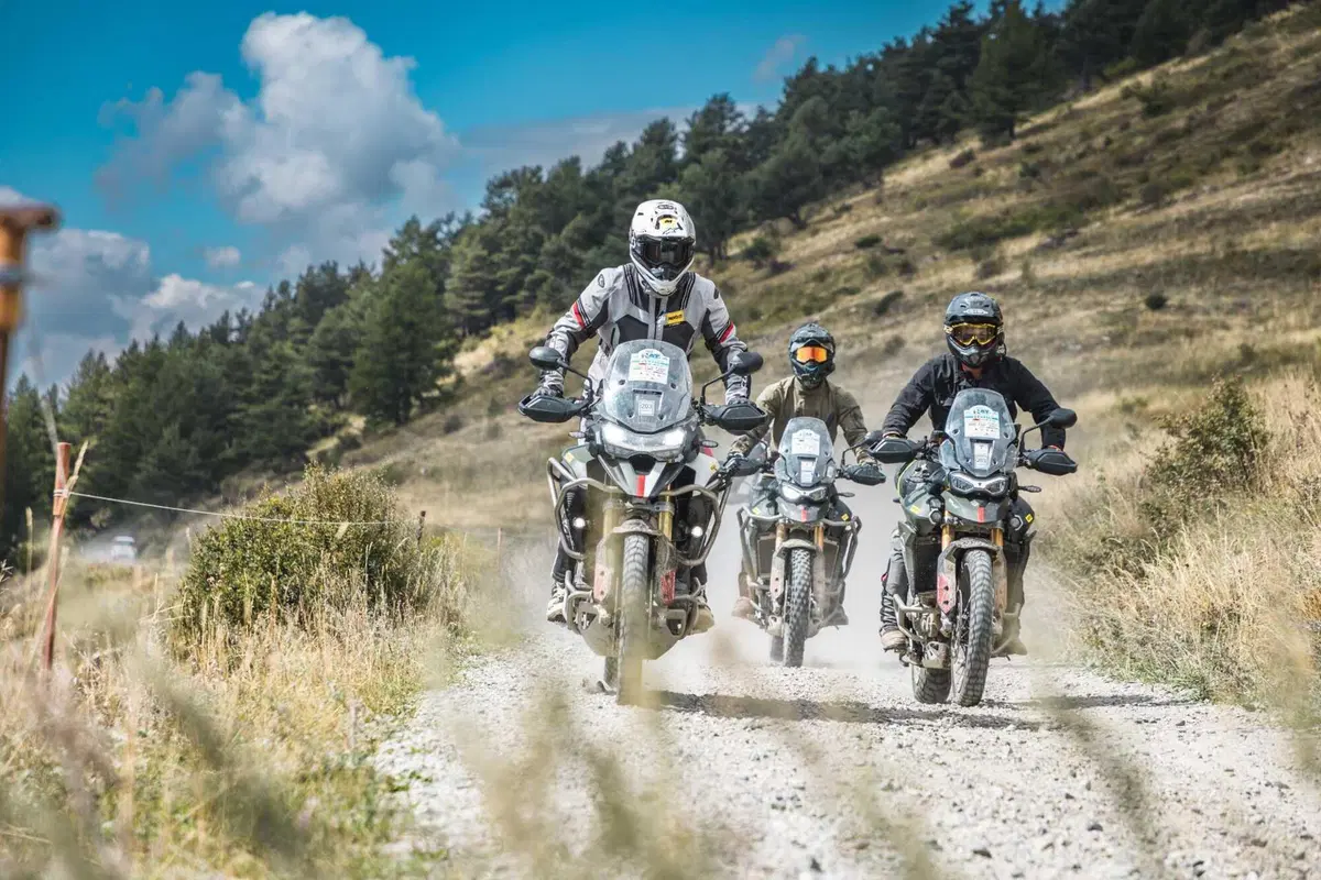 HAT 2022 Sanremo Sestriere: 580km NO STOP in 24h con le Tiger. Buio, freddo, alta quota! (20)
