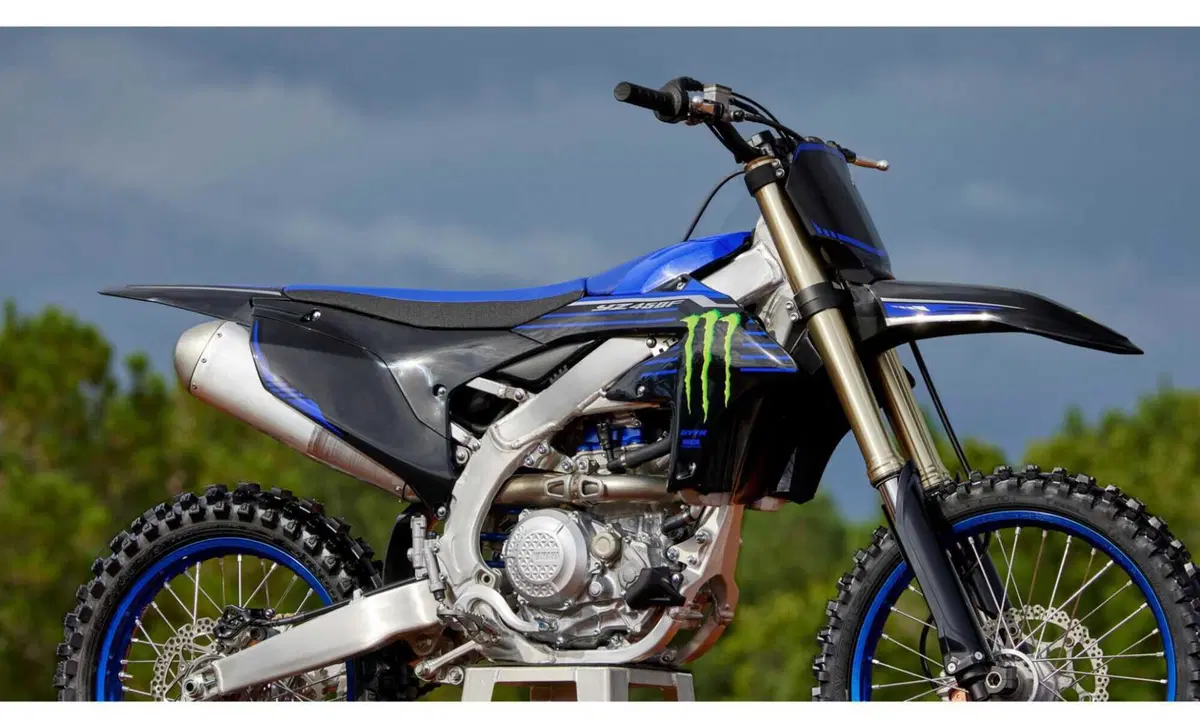 Yamaha YZ 450 F YZ 450 F Monster Energy (2023) (2)