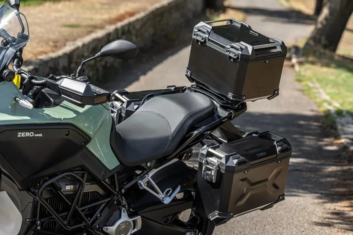 ZERO Motorcycles  DSR/X: Fun Factor 100% (7)