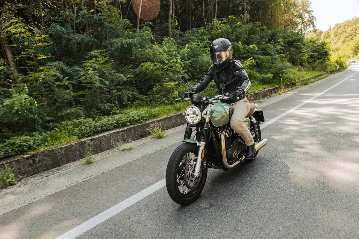 Brixton Cromwell 1200 TEST: la big che mancava (4)