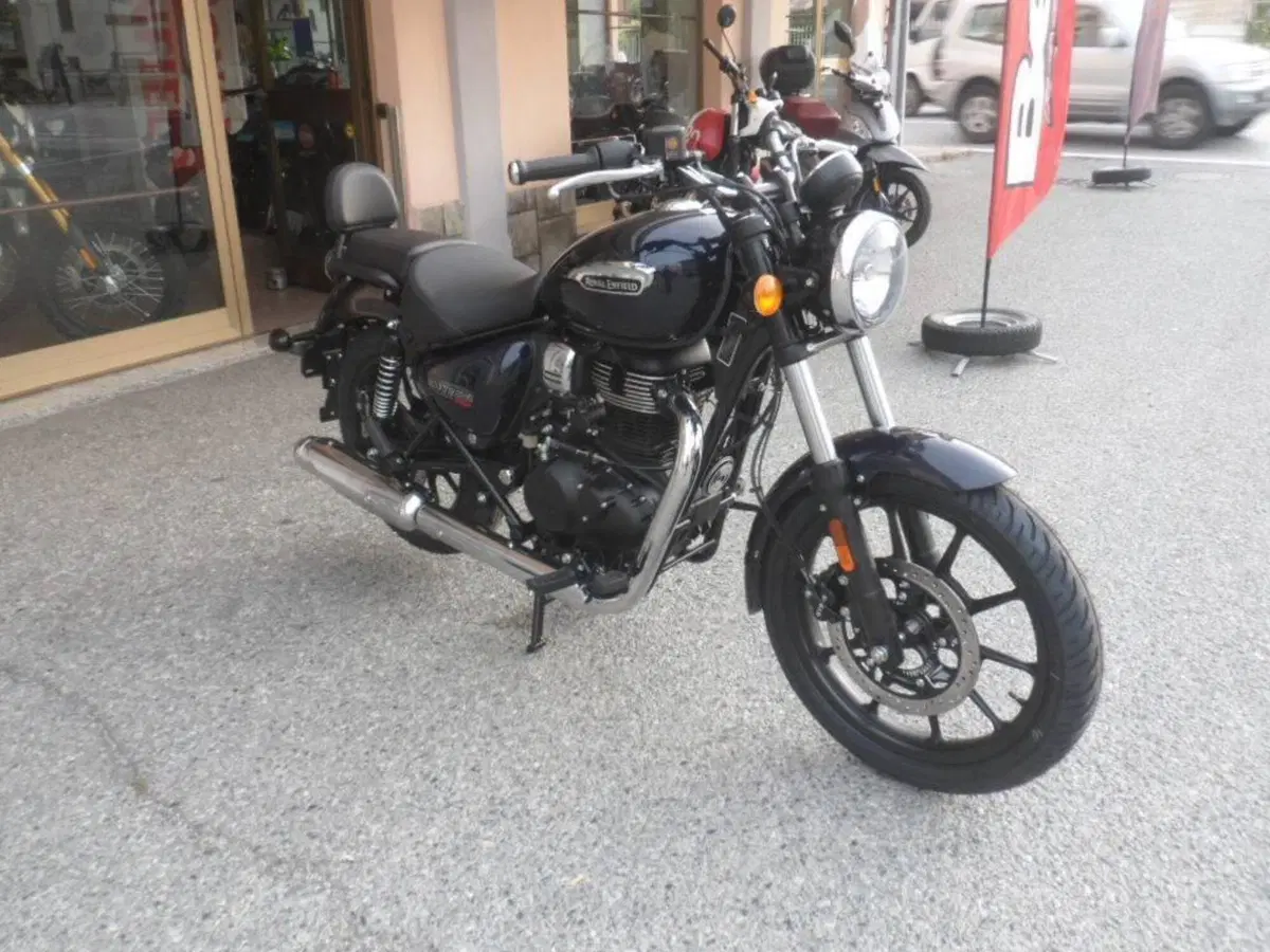 Royal Enfield Meteor 350 (2021 - 26) (2)