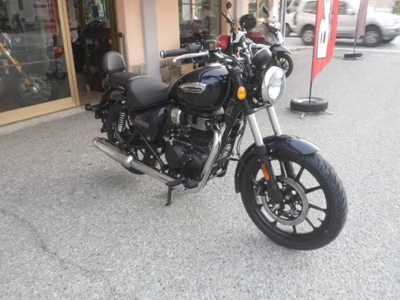 Royal Enfield Meteor 350 (2021 - 26) (2)