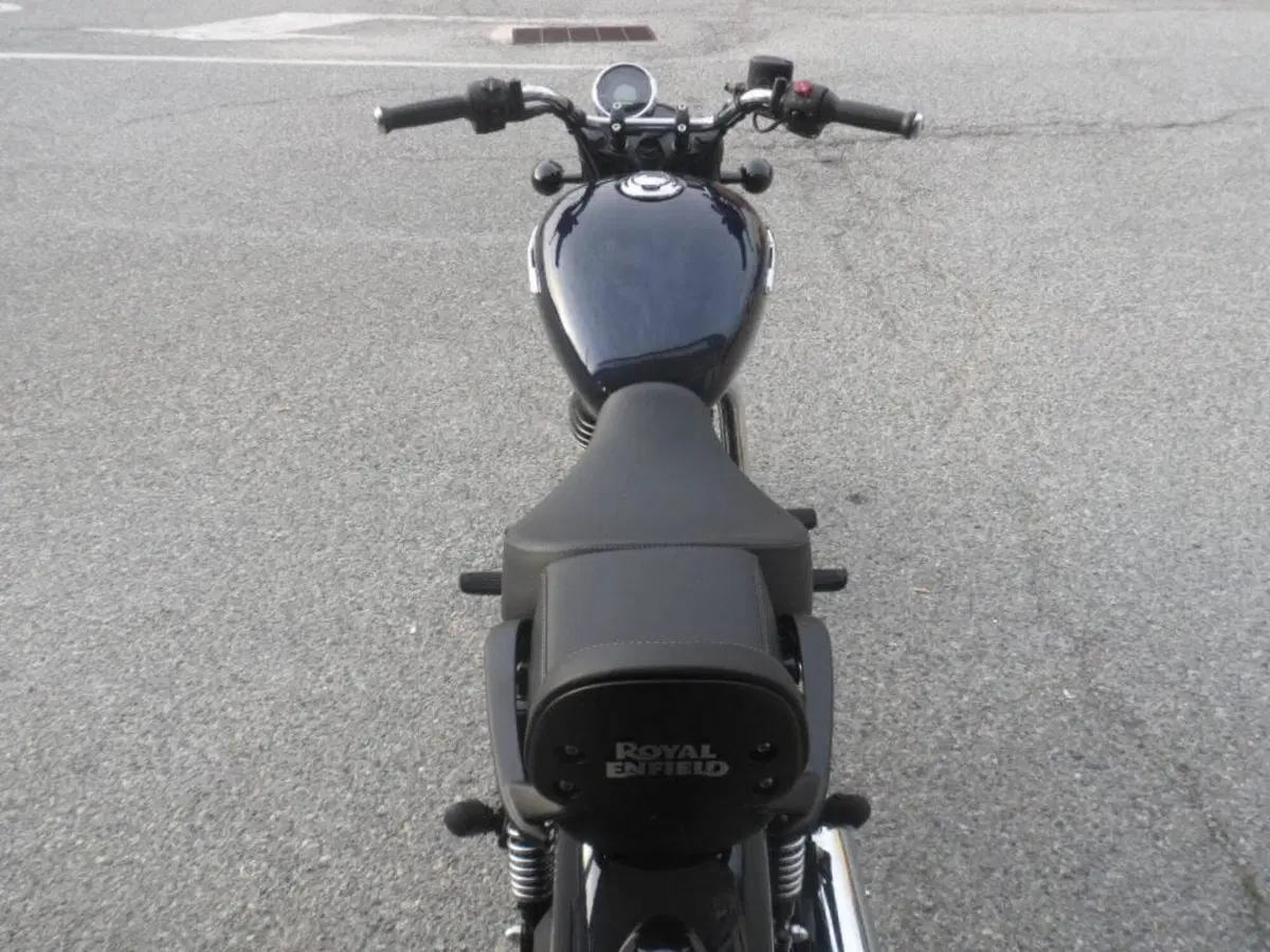 Royal Enfield Meteor 350 (2021 - 26) (10)