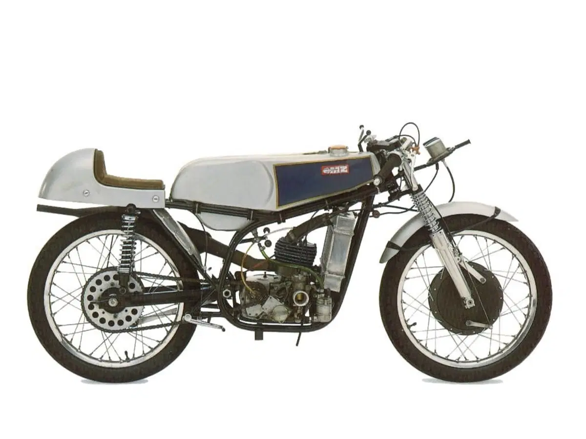 Le moto oltre il Muro di Berlino (3)