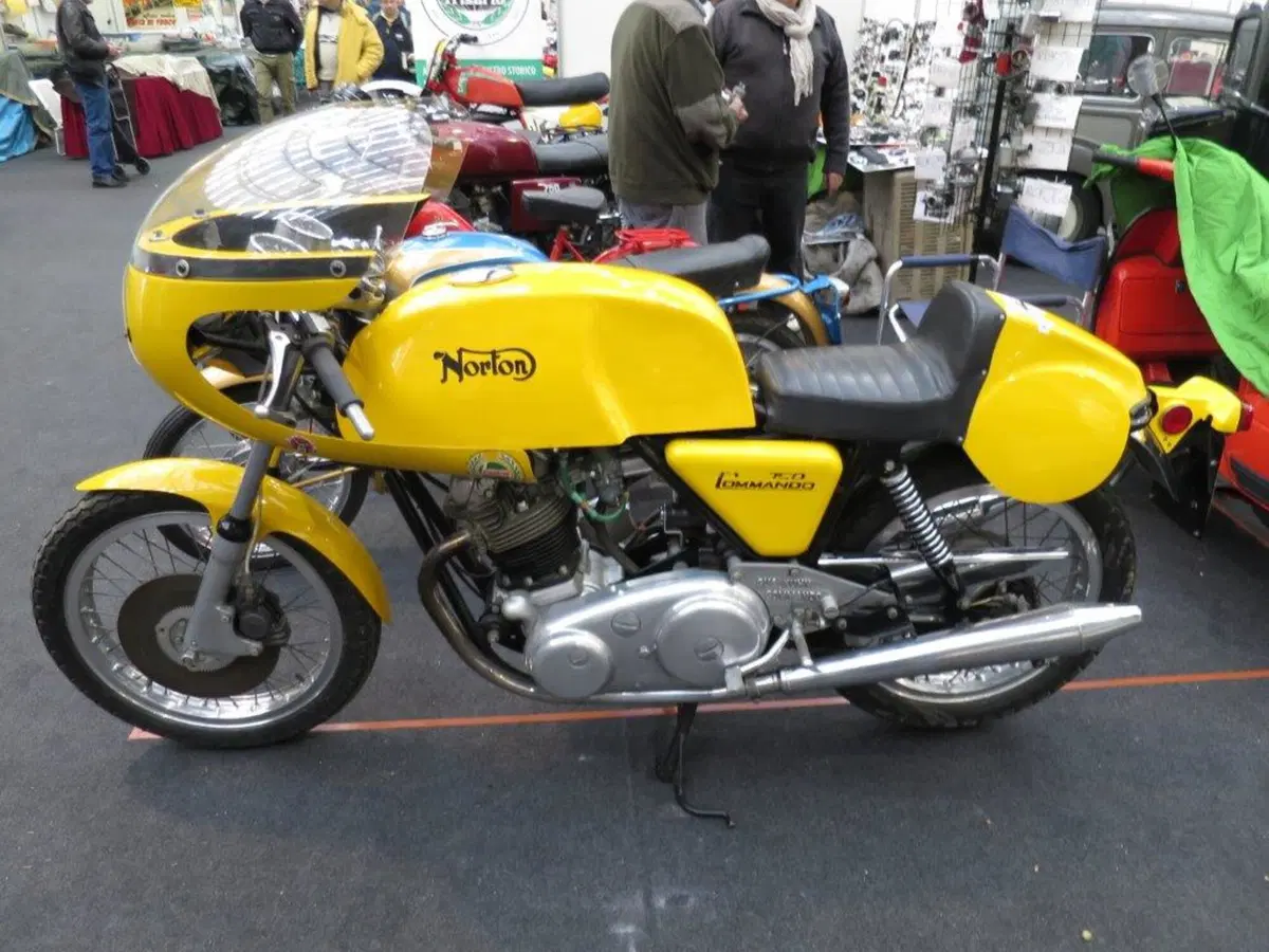 Mostra scambio di Novegro 2014, tante moto e tanti appassionati (4)