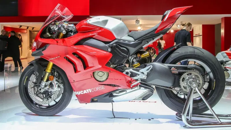 La Panigale V4R presentata a fine 2018