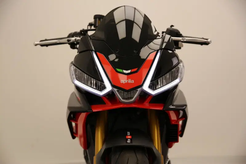 Aprilia Tuono V4 Factory (2021 - 24) (8)