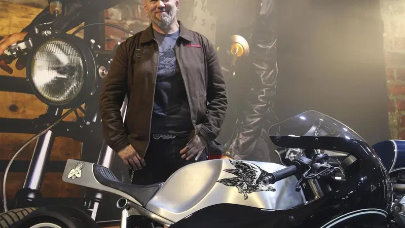 Ola Stenegard, BMW: &ldquo;Il motociclista non ama parcheggiare la sua moto in mezzo ad altre 20 uguali&rdquo;