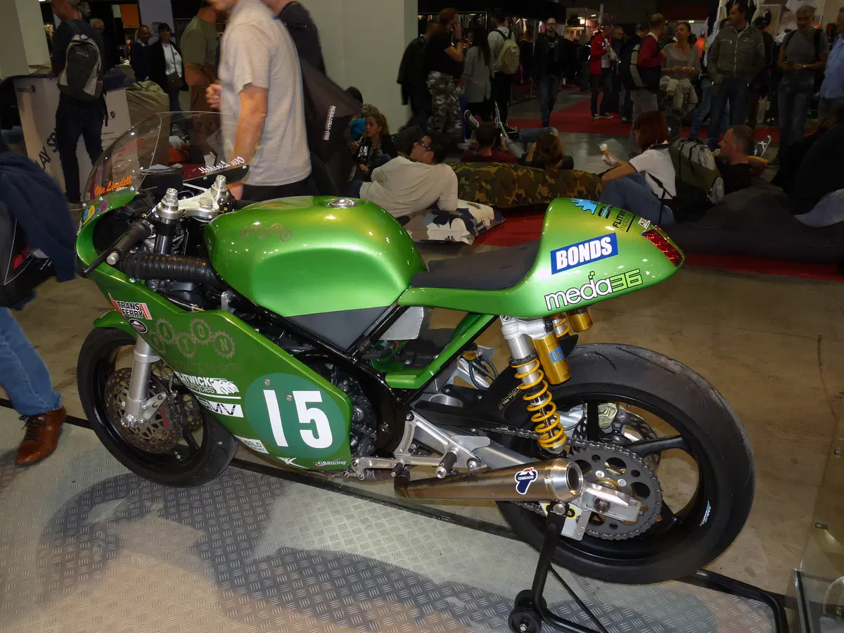 Paton 650 S1 2015 (3)
