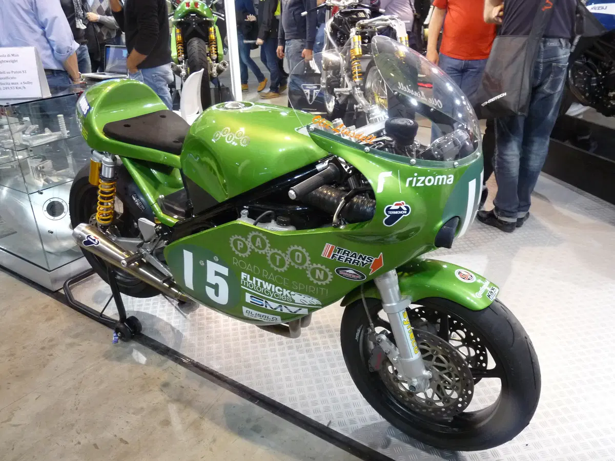 Paton 650 S1 2015 (4)