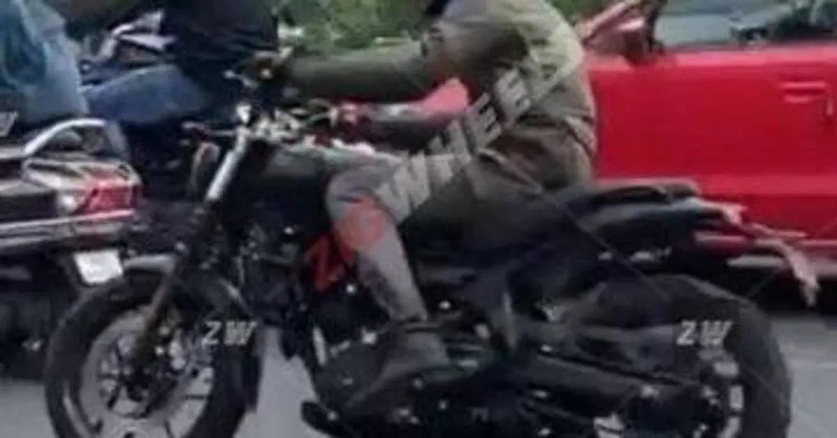 E' veramente una Scram 450? [Foto Spia]
