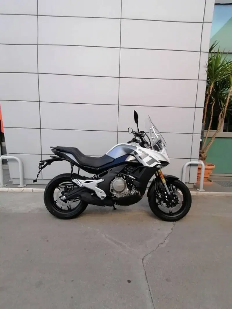 CFMOTO 650MT (2021 - 24) (4)