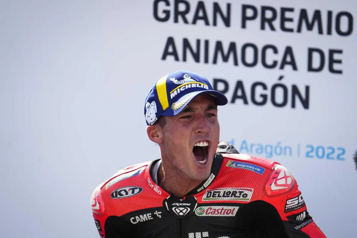 MotoGP 2022. GP di Aragon. Abiti strani, saponette consumate, facce felici, tristi e altri scatti da Aragon [GALLERY] (13)