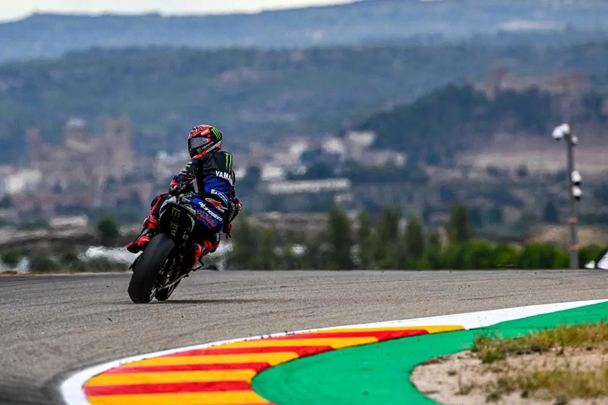 MotoGP 2022. GP di Aragon. Abiti strani, saponette consumate, facce felici, tristi e altri scatti da Aragon [GALLERY] (10)