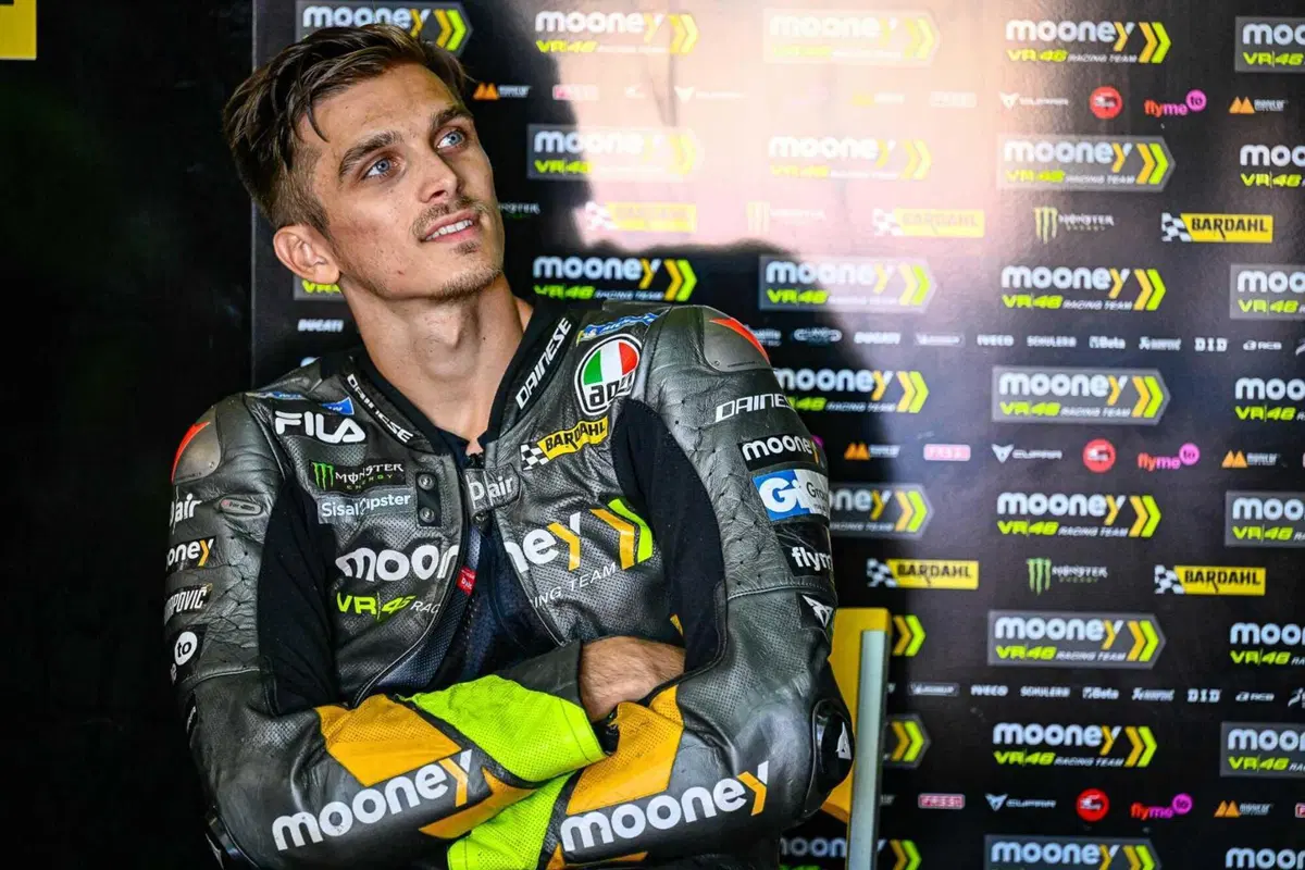 MotoGP 2022. GP di Aragon. Abiti strani, saponette consumate, facce felici, tristi e altri scatti da Aragon [GALLERY] (4)