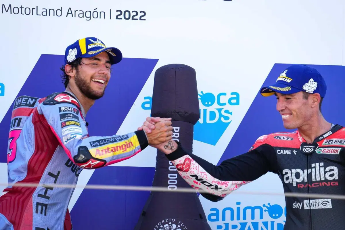 MotoGP 2022. GP di Aragon. Abiti strani, saponette consumate, facce felici, tristi e altri scatti da Aragon [GALLERY] (26)