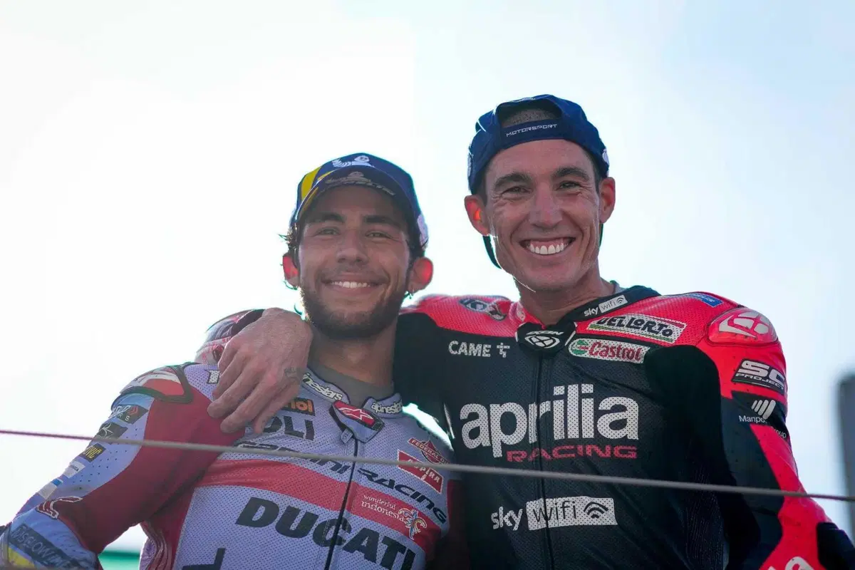 MotoGP 2022. GP di Aragon. Abiti strani, saponette consumate, facce felici, tristi e altri scatti da Aragon [GALLERY] (27)
