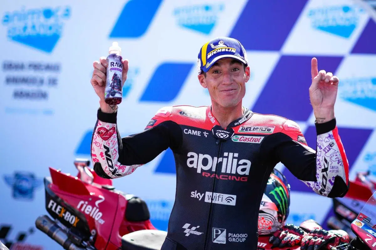 MotoGP 2022. GP di Aragon. Abiti strani, saponette consumate, facce felici, tristi e altri scatti da Aragon [GALLERY] (35)