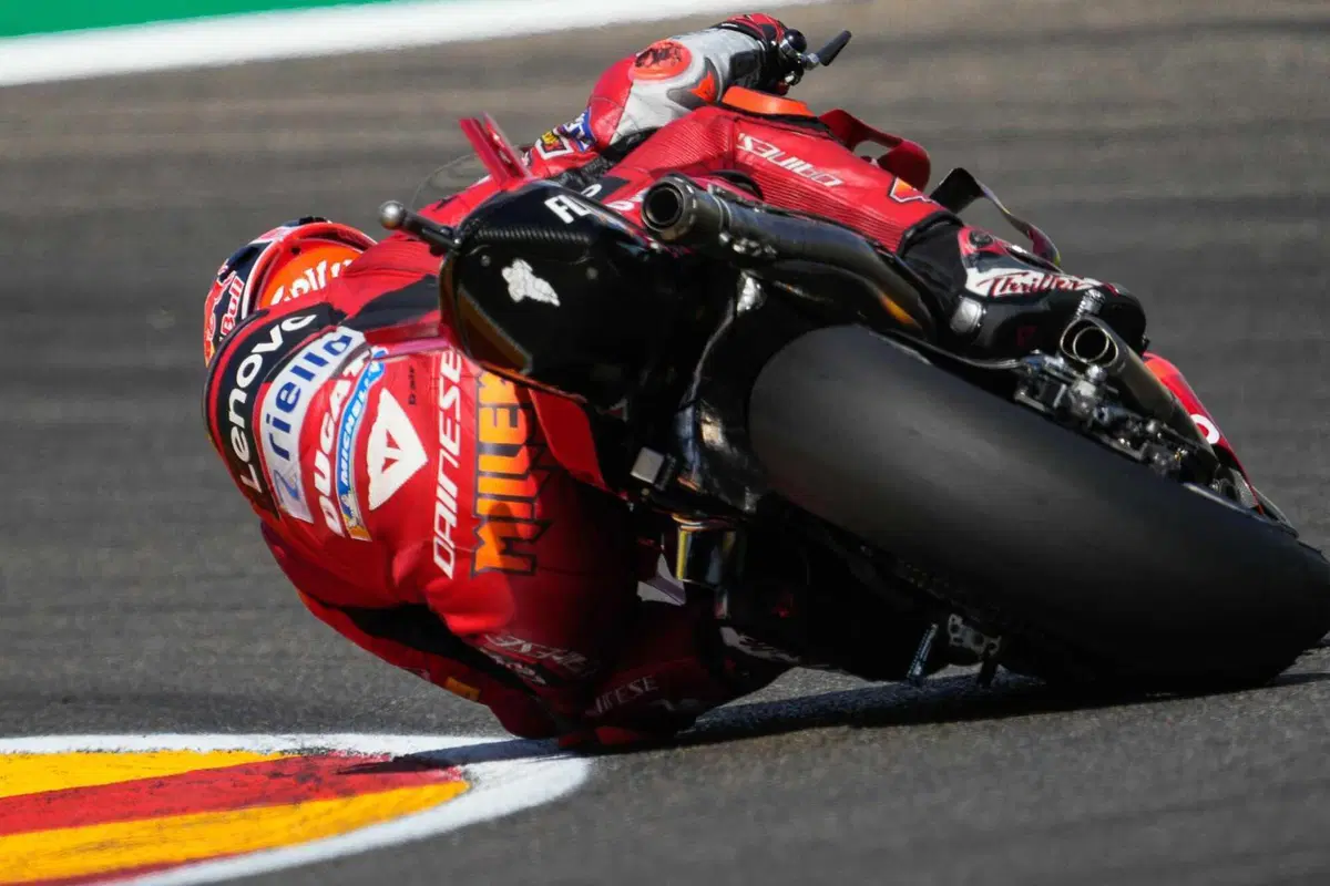 MotoGP 2022. GP di Aragon. Abiti strani, saponette consumate, facce felici, tristi e altri scatti da Aragon [GALLERY] (43)