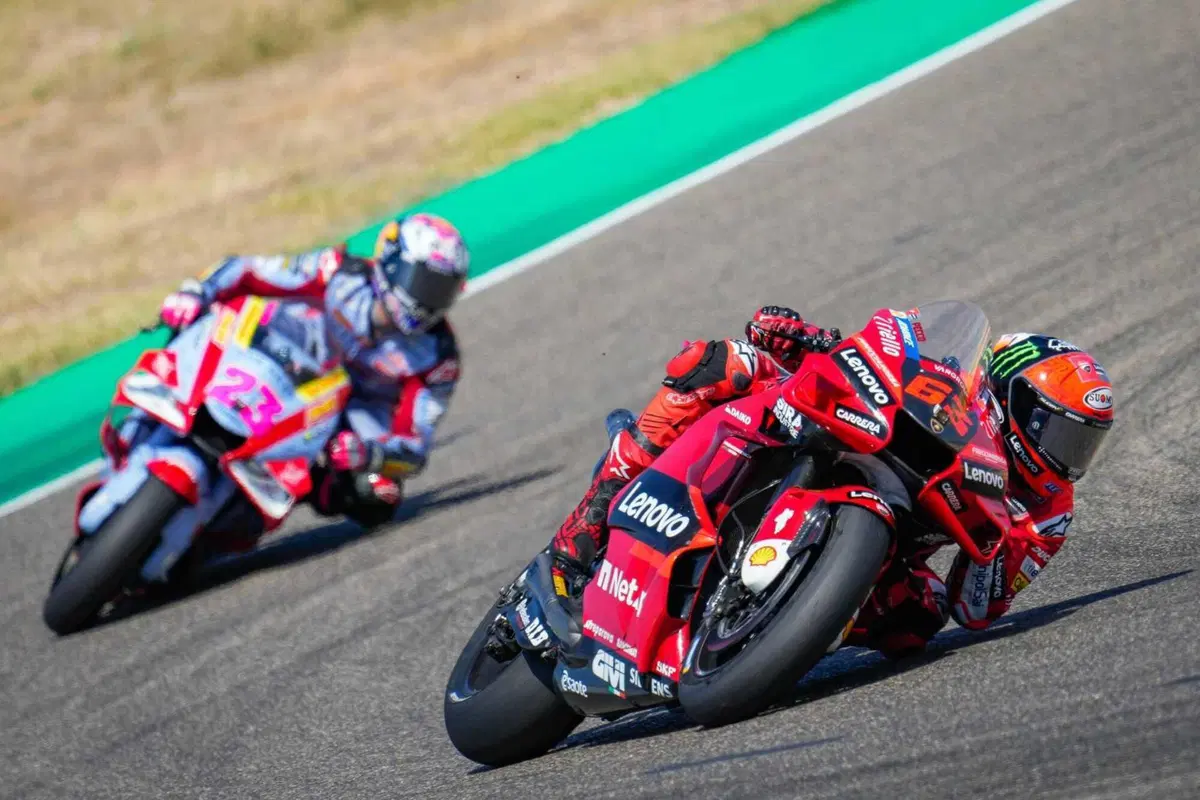 MotoGP 2022. GP di Aragon. Abiti strani, saponette consumate, facce felici, tristi e altri scatti da Aragon [GALLERY] (47)