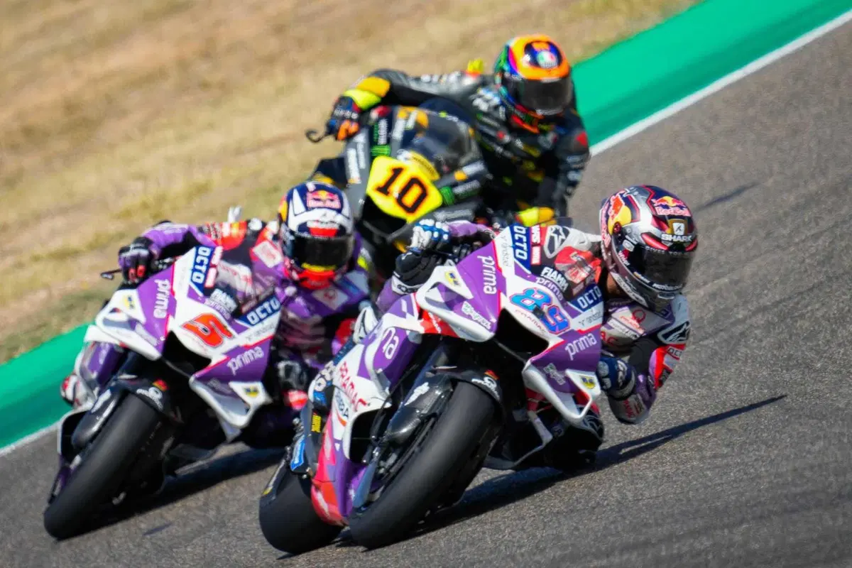 MotoGP 2022. GP di Aragon. Abiti strani, saponette consumate, facce felici, tristi e altri scatti da Aragon [GALLERY] (51)
