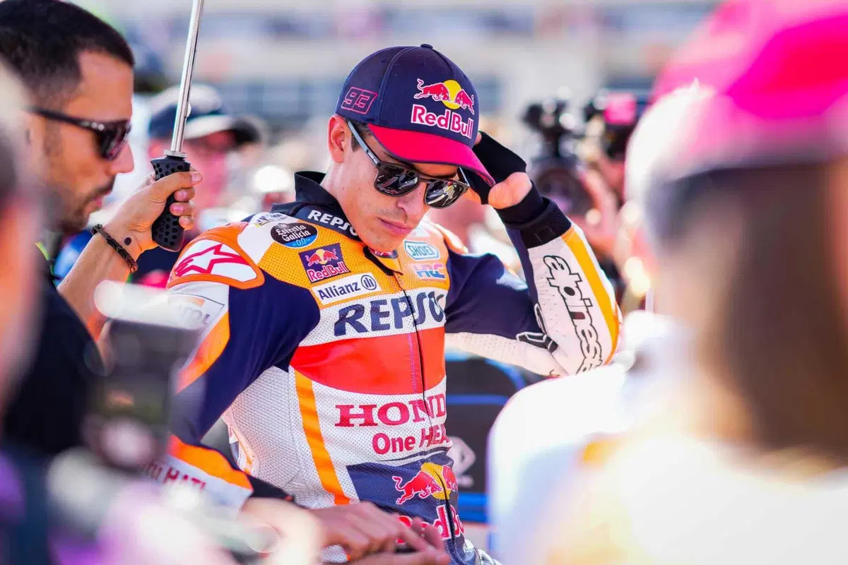 MotoGP 2022. GP di Aragon. Abiti strani, saponette consumate, facce felici, tristi e altri scatti da Aragon [GALLERY] (38)
