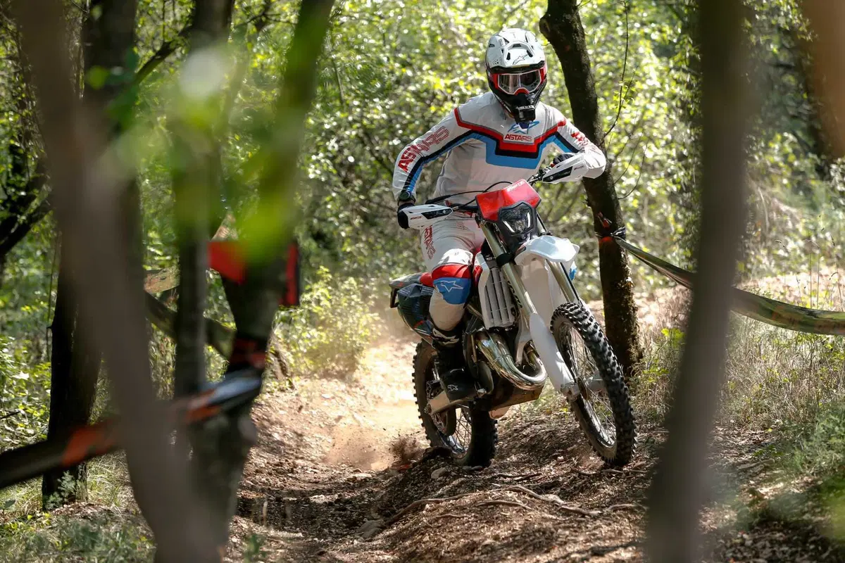 Fantic Cross/Enduro 2023 PROVA ANTEPRIMA: vi diciamo come va tutta la gamma (8)