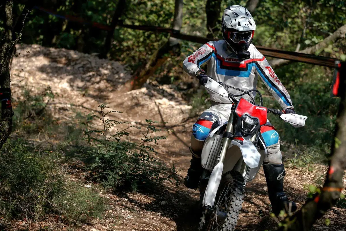 Fantic Cross/Enduro 2023 PROVA ANTEPRIMA: vi diciamo come va tutta la gamma (12)